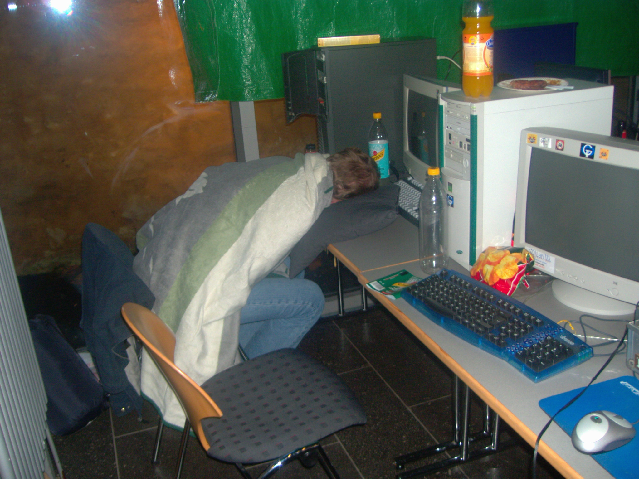 PIC01024.JPG>