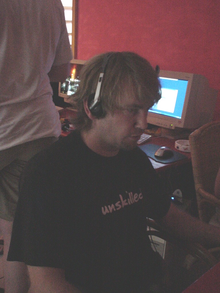 DSC00048.JPG>