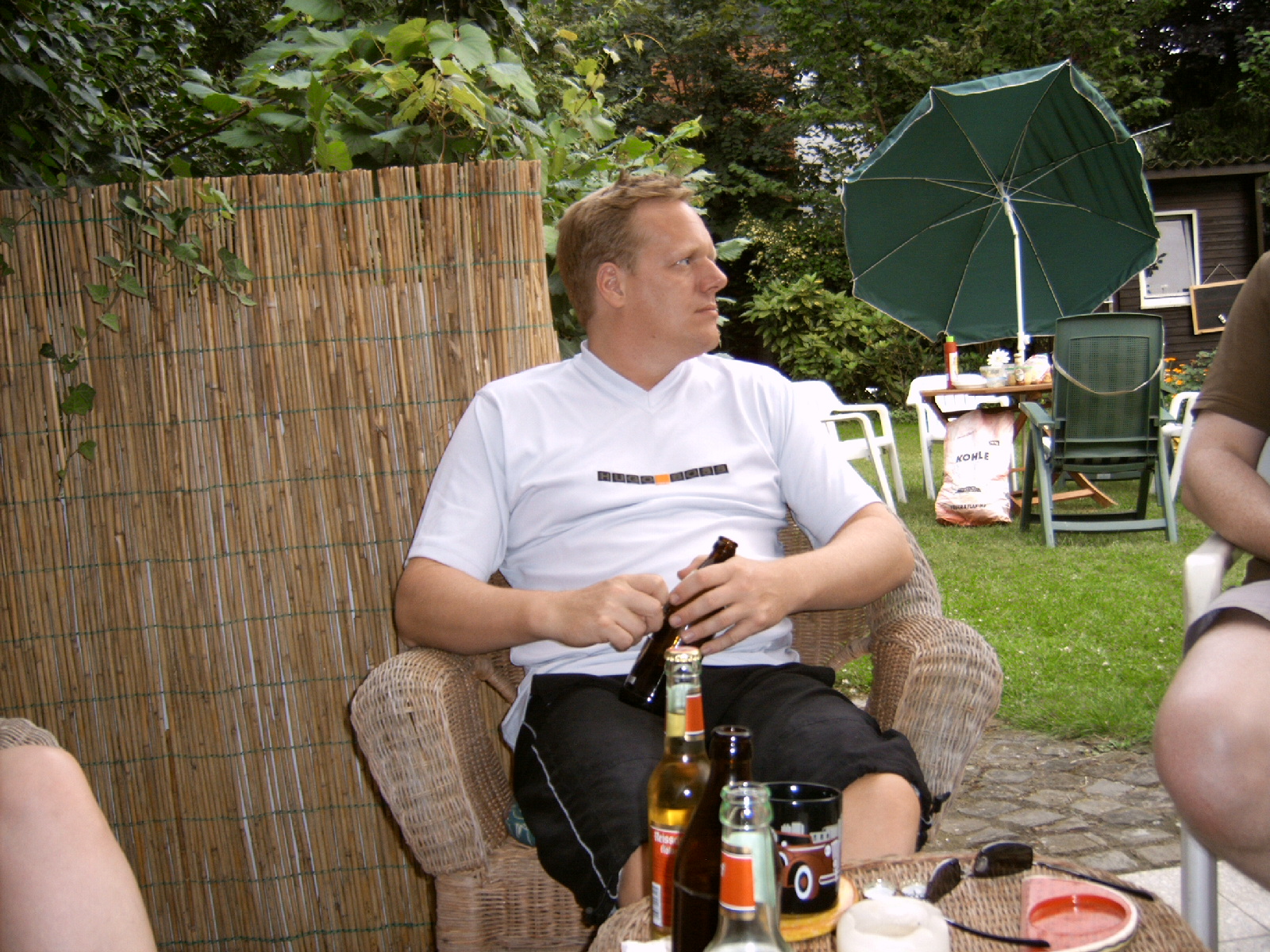IMG00027.JPG>